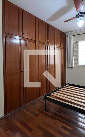 Casa à venda com 240m², 4 quartos e 4 vagasQuarto 4 - Suíte