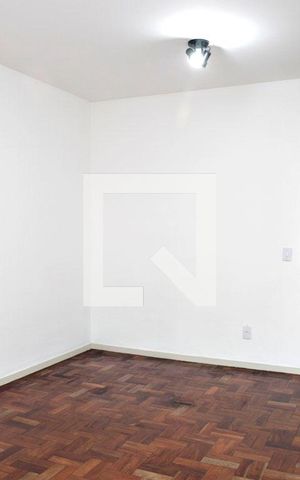Apartamento para alugar com 34m², 1 quarto e sem vagaSala + Quarto