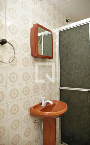 Apartamento para alugar com 34m², 1 quarto e sem vagaBanheiro