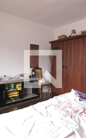 Casa à venda com 280m², 3 quartos e 2 vagasQuarto