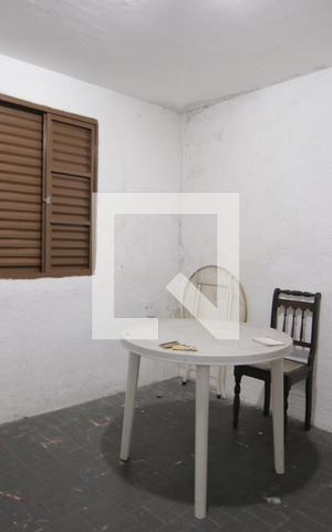 Casa à venda com 280m², 3 quartos e 2 vagasQuarto