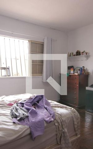 Casa à venda com 280m², 3 quartos e 2 vagasQuarto
