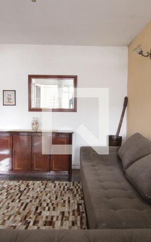 Casa à venda com 280m², 3 quartos e 2 vagasSala