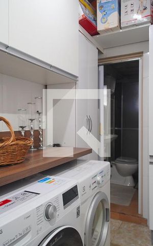 Casa à venda com 138m², 2 quartos e 2 vagasCozinha e Área de Serviço