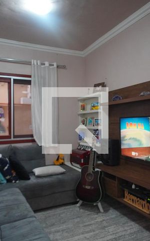 Casa à venda com 138m², 2 quartos e 2 vagasSala