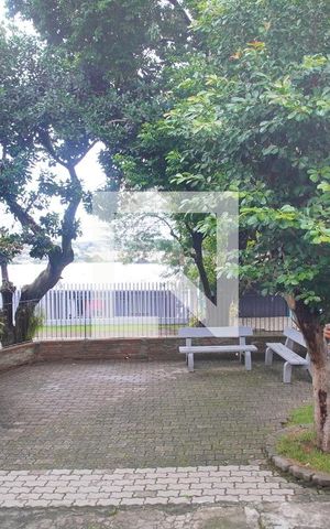 Casa à venda com 138m², 2 quartos e 2 vagasPátio