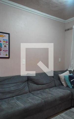 Casa à venda com 138m², 2 quartos e 2 vagasSala