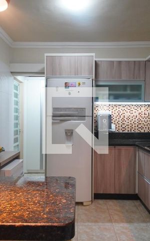 Casa à venda com 138m², 2 quartos e 2 vagasCozinha