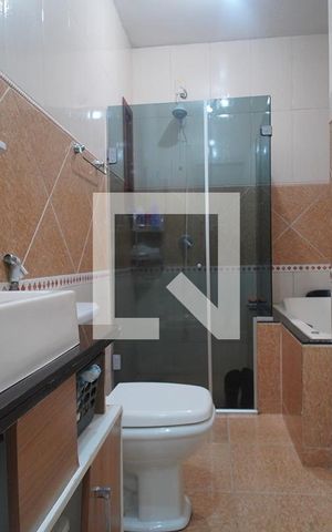 Casa à venda com 138m², 2 quartos e 2 vagasBanheiro