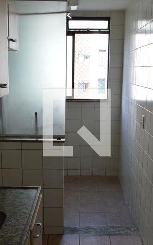 Apartamento à venda com 87m², 3 quartos e 1 vagaÁrea de Serviço