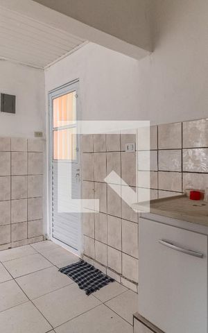 Casa à venda com 35m², 1 quarto e sem vaga Casa à venda com 35m², 1 quarto e sem vagaCozinha