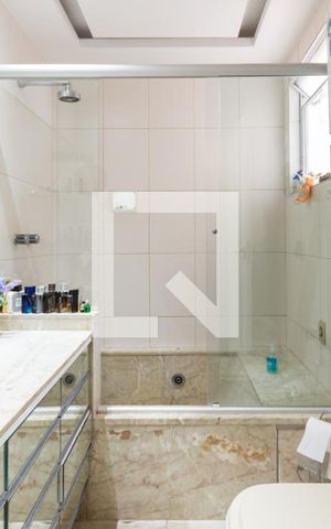 Apartamento à venda com 240m², 4 quartos e 2 vagasBanheiro Suíte
