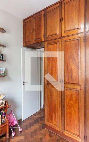 Apartamento à venda com 240m², 4 quartos e 2 vagasQuarto 2