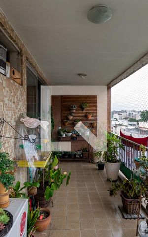 Apartamento à venda com 240m², 4 quartos e 2 vagasVaranda da Sala