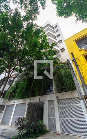 Apartamento à venda com 240m², 4 quartos e 2 vagasFachada