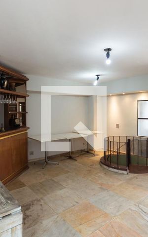 Apartamento à venda com 240m², 4 quartos e 2 vagasCobertura