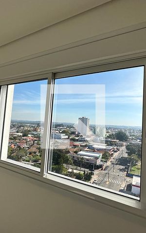 Apartamento à venda com 105m², 3 quartos e 2 vagasQuarto 2 - Janela da suíte