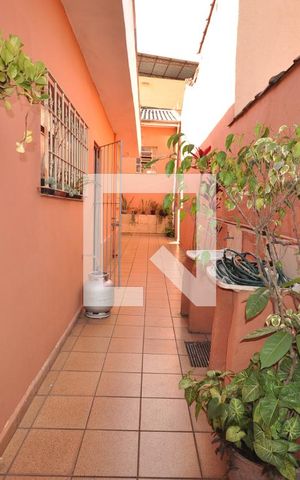 Casa à venda com 223m², 3 quartos e 2 vagasQuintal