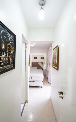 Apartamento para alugar com 61m², 2 quartos e 1 vaga Apartamento para alugar com 61m², 2 quartos e 1 vagaCorredor