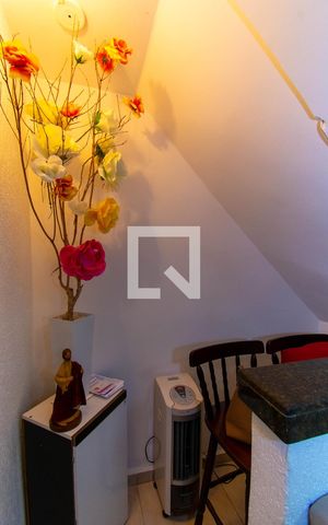 Casa à venda com 228m², 3 quartos e 1 vaga Casa à venda com 228m², 3 quartos e 1 vagaSala