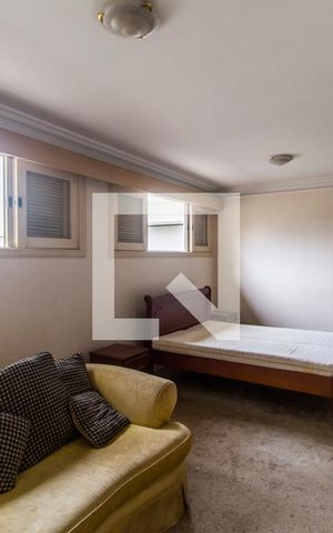 Casa de condomínio à venda com 750m², 5 quartos e 8 vagas Casa de condomínio à venda com 750m², 5 quartos e 8 vagasSuíte master 1