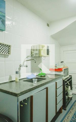 Casa à venda com 110m², 2 quartos e sem vaga Casa à venda com 110m², 2 quartos e sem vagaCozinha