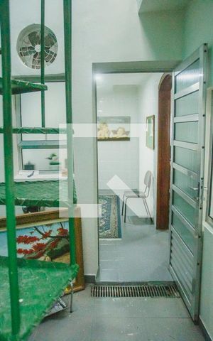 Casa à venda com 110m², 2 quartos e sem vaga Casa à venda com 110m², 2 quartos e sem vagaVista