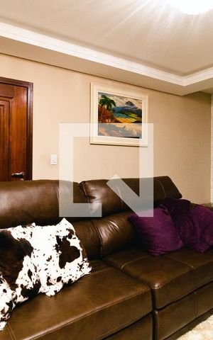 Casa à venda com 300m², 4 quartos e 3 vagasSala