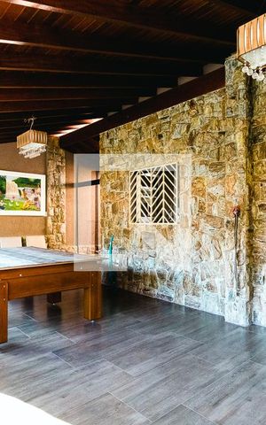 Casa à venda com 300m², 4 quartos e 3 vagasVaranda