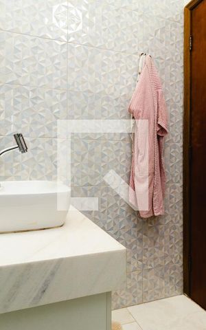 Casa à venda com 300m², 4 quartos e 3 vagasBanheiro da Suíte