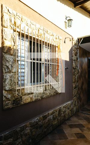 Casa à venda com 300m², 4 quartos e 3 vagasCorredor