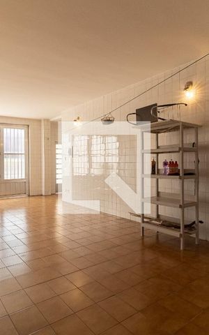 Casa à venda com 120m², 2 quartos e 1 vaga Casa à venda com 120m², 2 quartos e 1 vagaGaragem Coberta/Salão
