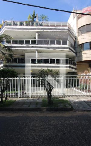 Apartamento à venda com 193m², 3 quartos e 2 vagasFachada