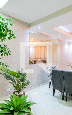 Casa à venda com 293m², 3 quartos e 3 vagas Casa à venda com 293m², 3 quartos e 3 vagasSala