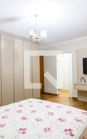Casa à venda com 293m², 3 quartos e 3 vagas Casa à venda com 293m², 3 quartos e 3 vagasQuarto 1 - Suíte