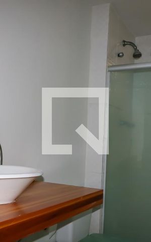 Apartamento para alugar com 70m², 3 quartos e sem vagaBanheiro