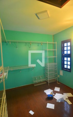 Casa à venda com 110m², 4 quartos e 3 vagasCloset