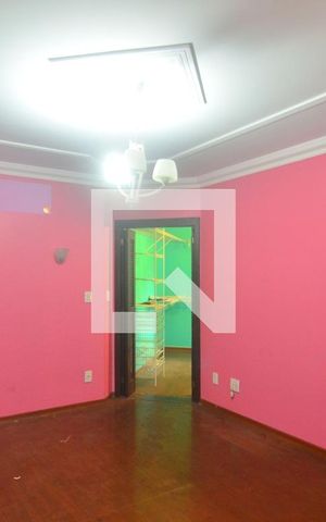 Casa à venda com 110m², 4 quartos e 3 vagasSuíte