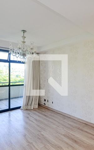 Apartamento à venda com 138m², 2 quartos e 2 vagas Apartamento à venda com 138m², 2 quartos e 2 vagasSala