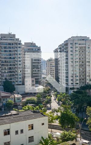 Apartamento à venda com 138m², 2 quartos e 2 vagas Apartamento à venda com 138m², 2 quartos e 2 vagasVista