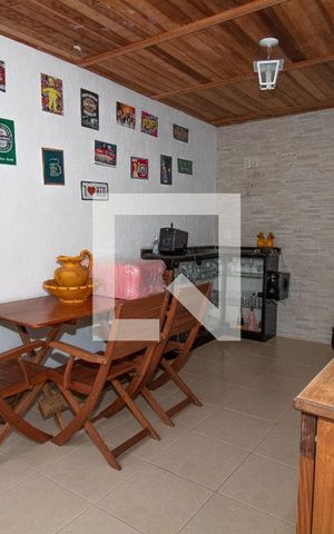 Casa à venda com 130m², 2 quartos e 2 vagas Casa à venda com 130m², 2 quartos e 2 vagasÁrea de Serviço e Churrasqueira