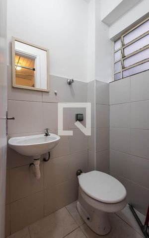 Apartamento à venda com 60m², 2 quartos e sem vagaÁrea de Serviço - Banheiro