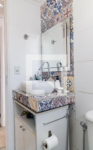 Apartamento à venda com 47m², 2 quartos e 1 vaga Apartamento à venda com 47m², 2 quartos e 1 vagaBanheiro