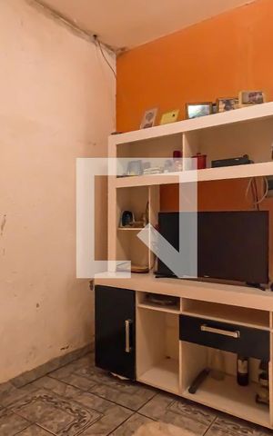 Casa à venda com 149m², 3 quartos e 2 vagas Casa à venda com 149m², 3 quartos e 2 vagasSala