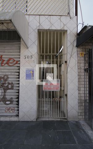 Casa para alugar com 70m², 2 quartos e sem vagaFachada