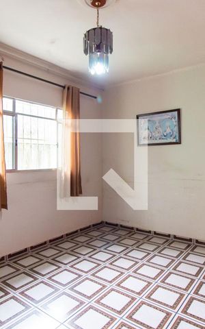 Casa à venda com 225m², 3 quartos e 2 vagas Casa à venda com 225m², 3 quartos e 2 vagasSala