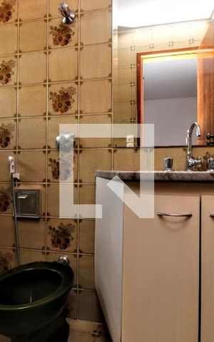 Casa à venda com 380m², 5 quartos e 6 vagasBanheiro
