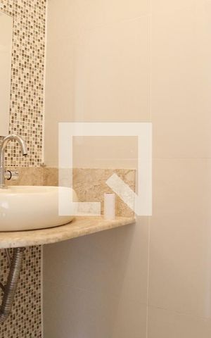 Casa à venda com 170m², 3 quartos e 4 vagasLavabo