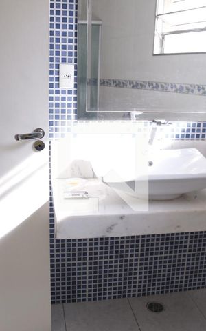 Casa à venda com 170m², 3 quartos e 4 vagasBanheiro da Suíte
