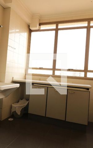 Apartamento à venda com 245m², 4 quartos e 3 vagasÁrea de Serviço